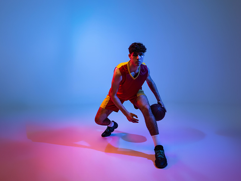 據說這8個人為了拍這兩個投籃視頻，用掉了好幾個充電寶